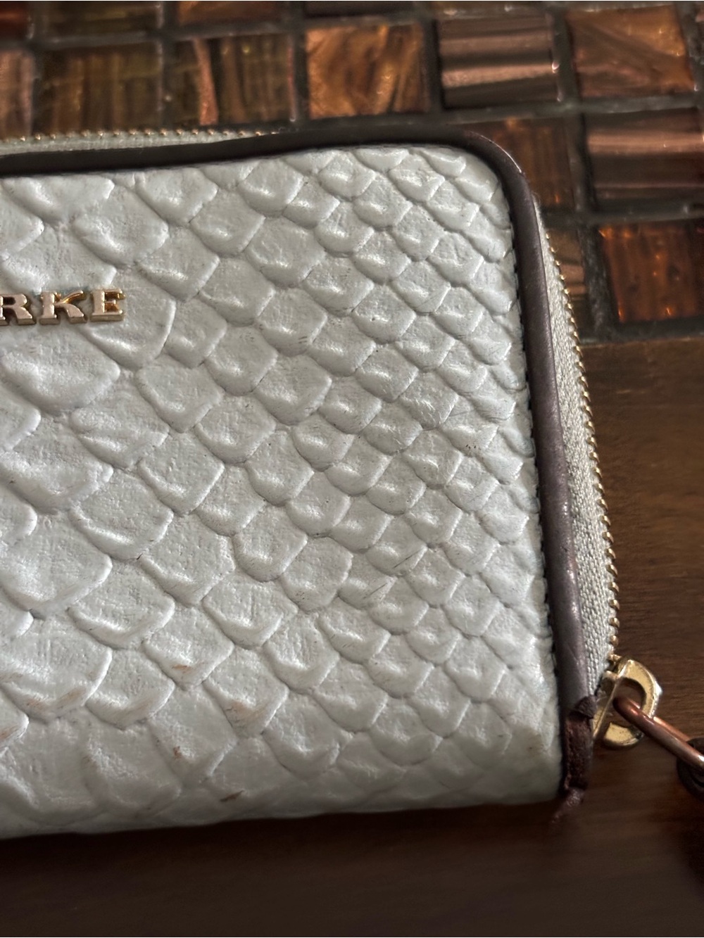 Dooney & Bourke Blue Embossed Alligator Leather -Print Zip Wallet - Picture 5 of 15